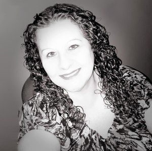 Meet your Posher, Anne-marie